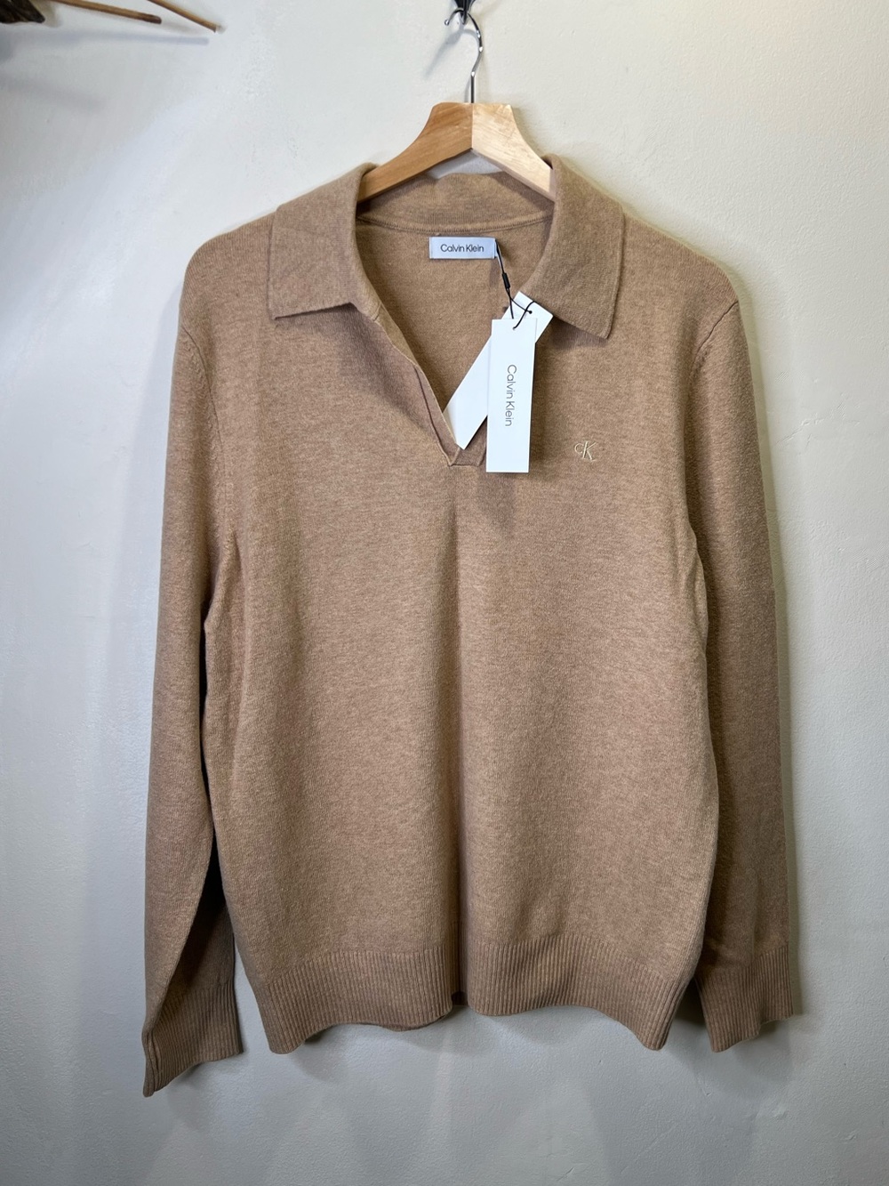 Calvin Klein Wool-blend Men’s Camel V-Neck Polo Sweater Size M